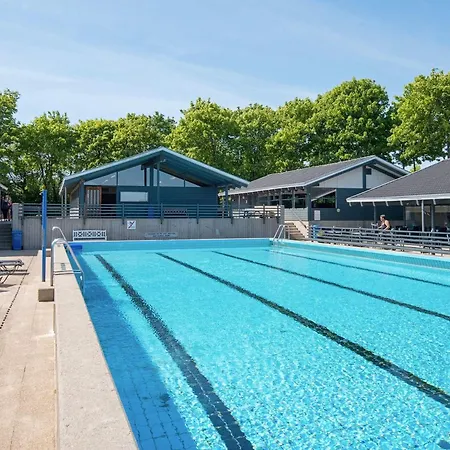 بيت للعطل Scenic Retreat By Golf Club - By Traum *