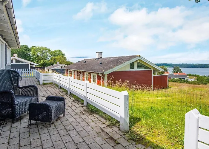 Scenic Retreat By Golf Club - By Traum Ferienhaus